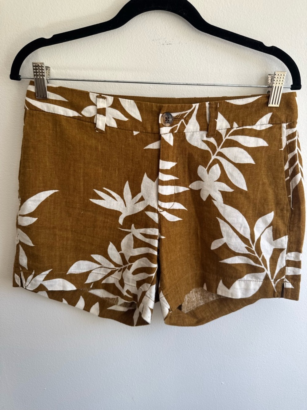 Old Navy Brown and White Floral Linen Blend Shorts Size 4